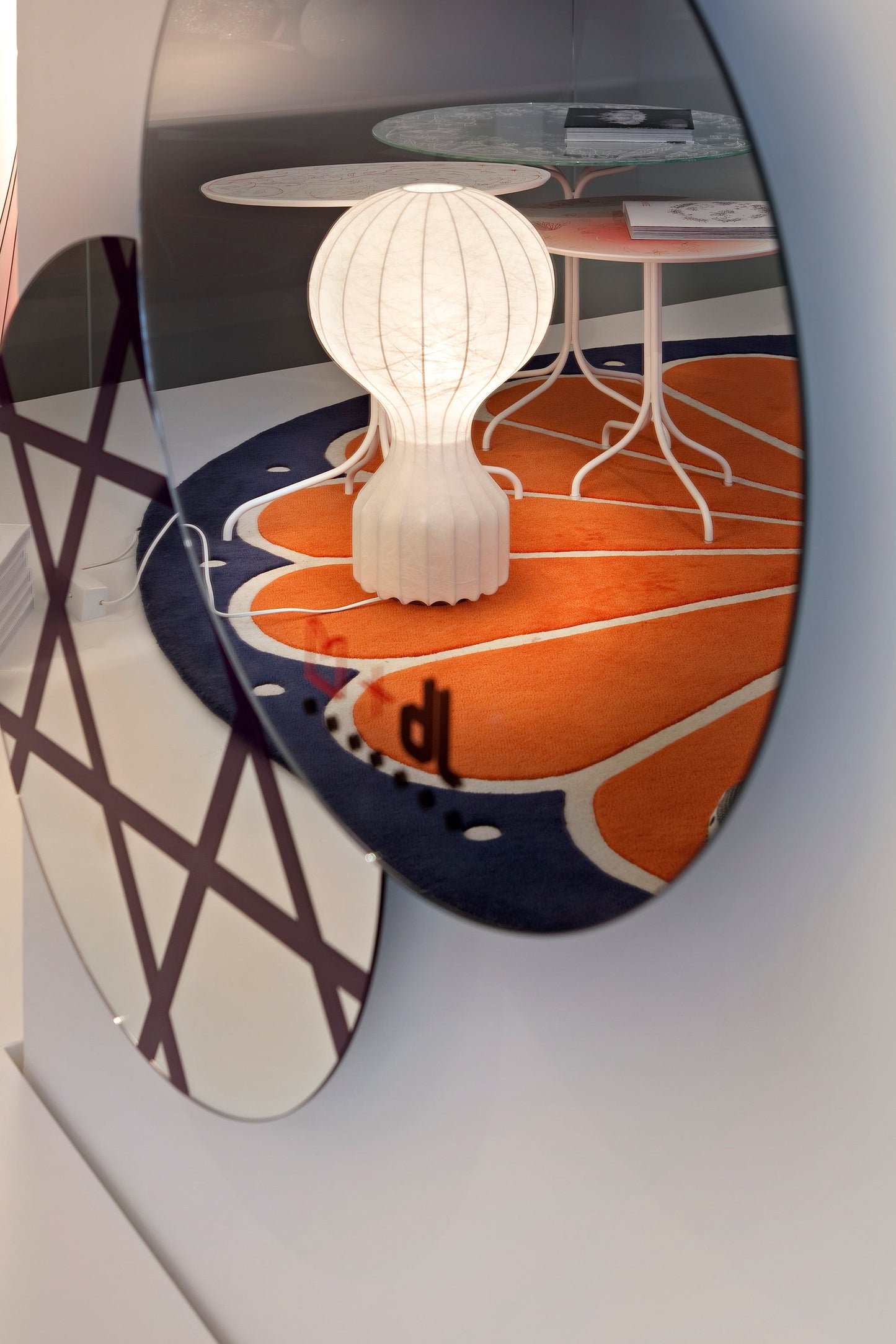 Sculptural Gatto Table Lamp