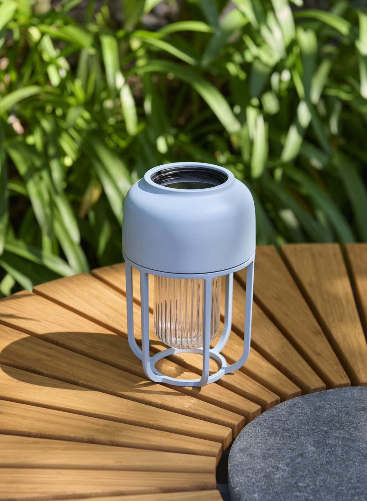 Versatile Solar Powered Portable Lamp